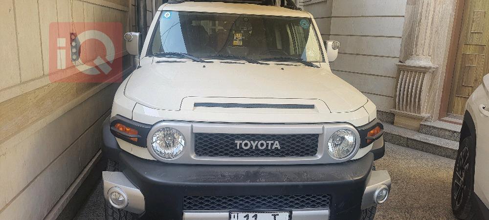 تويوتا إف جي كروزر